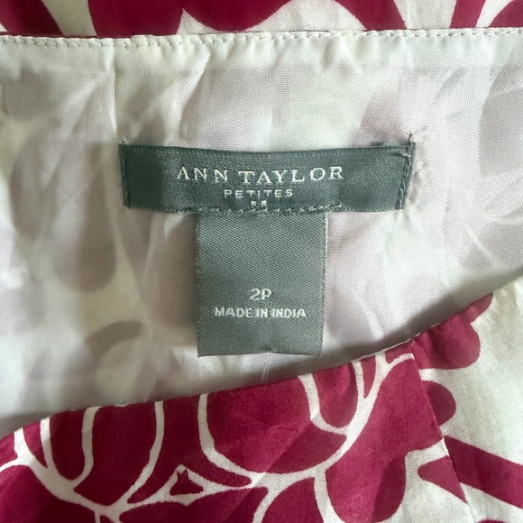 Ann Taylor Loft Floral Pink and White Silk Blend A line Skirt size 2P NWT - Picture 7 of 12
